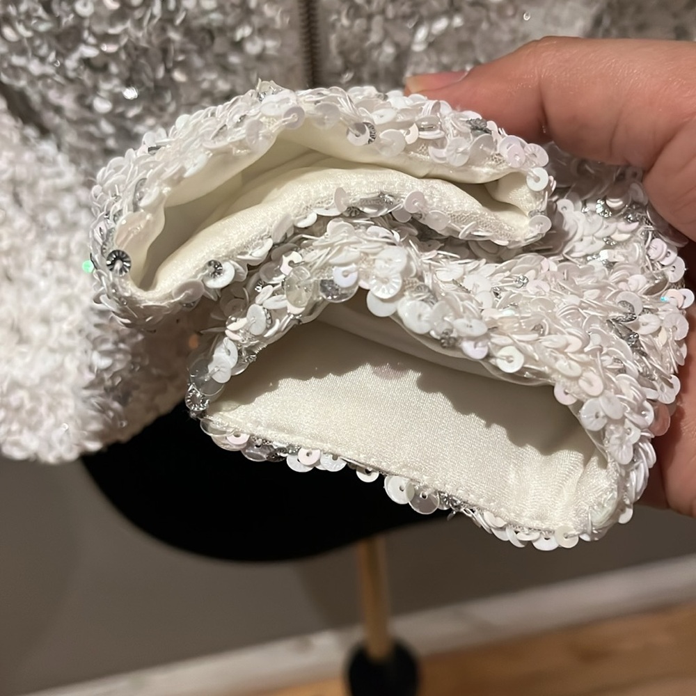 Retrofête Xi Sequin Top NWT - Picture 9 of 17